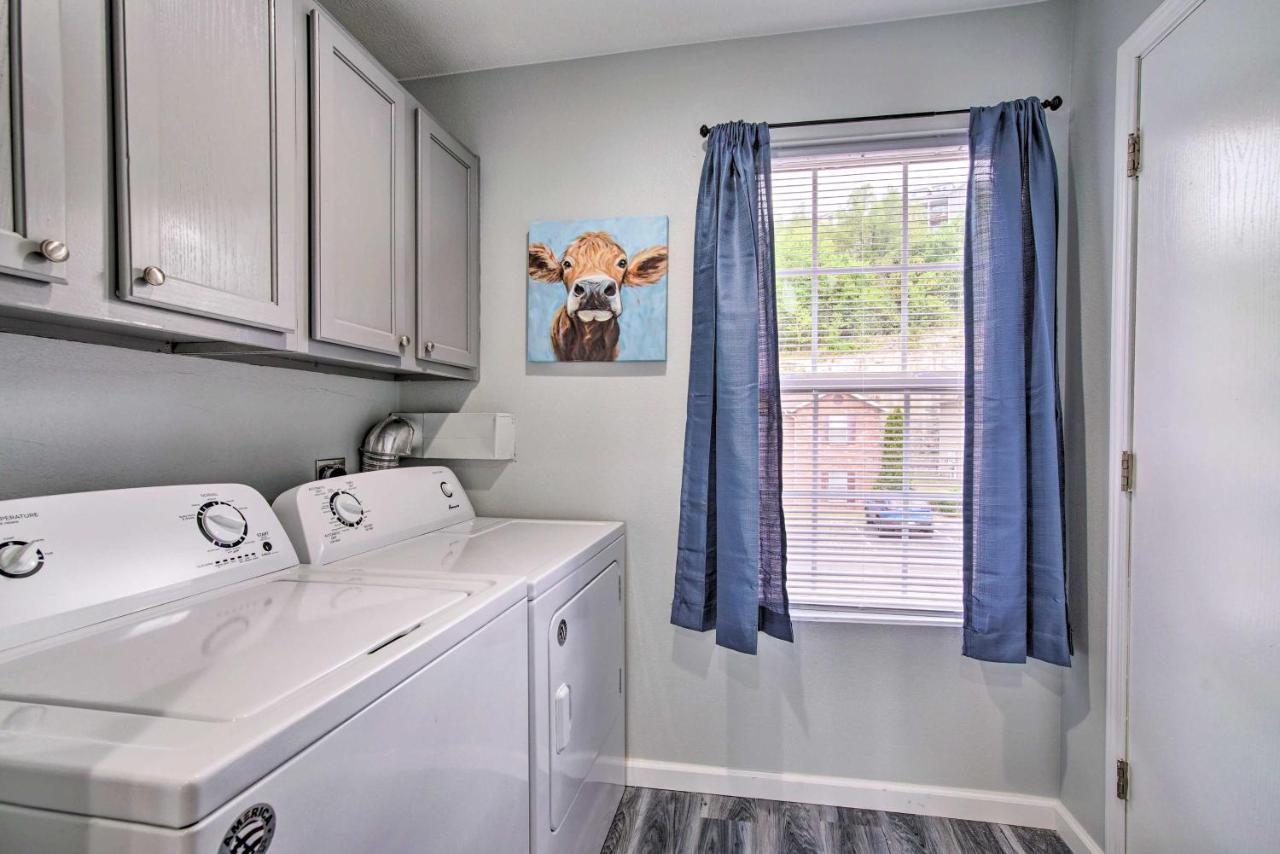 Cozy Branson Condo With Balcony And Mountain Views Bagian luar foto